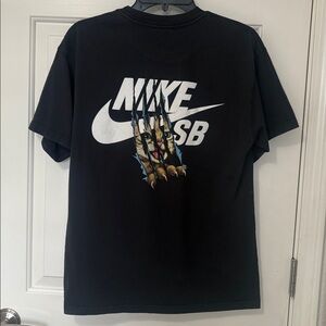 Men’s Nike SB T-Shirt Large Black